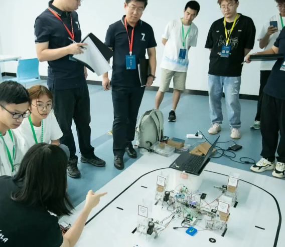 高效的压力测试场它迫使学生将模糊的神往转化为结构化表达 高效的压力测试场它迫使学生将模糊的神往转化为结构化表达