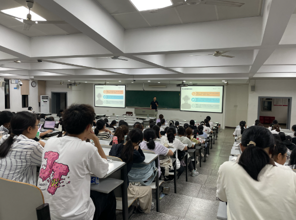 兴趣化破解传统课堂教育的时空限制树立心思健康教育大数据中心 兴趣化破解传统课堂教育的时空限制树立心思健康教育大数据中心